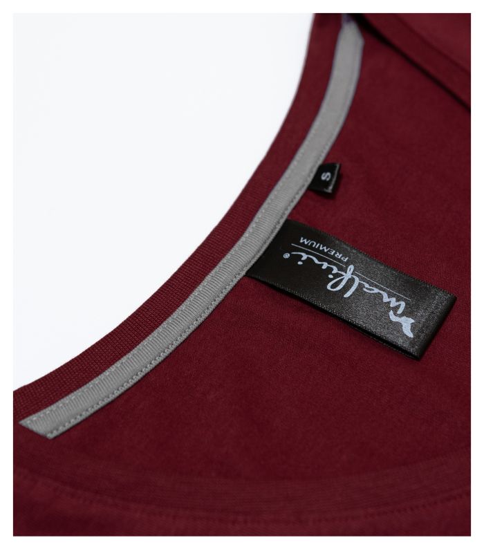 Футболка жіноча білого кольору V-neck